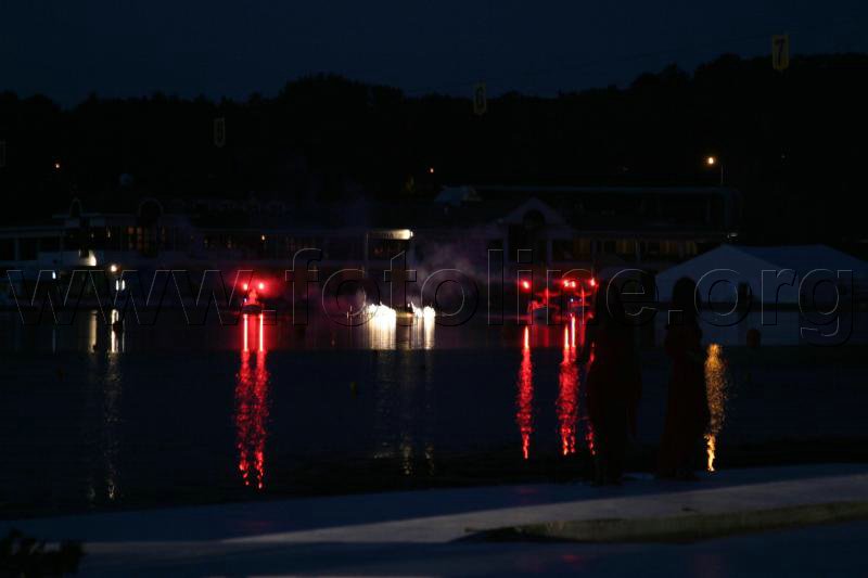 195_9572.jpg